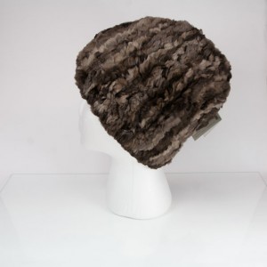 Sheared Knit Beaver Fur Hat – Natural